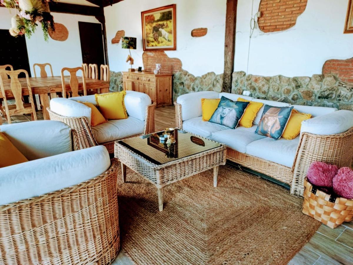 Casa Rural El Canto Del Agua มัลปาร์ติดา เดอ ปลาเซนเซีย ภายนอก รูปภาพ